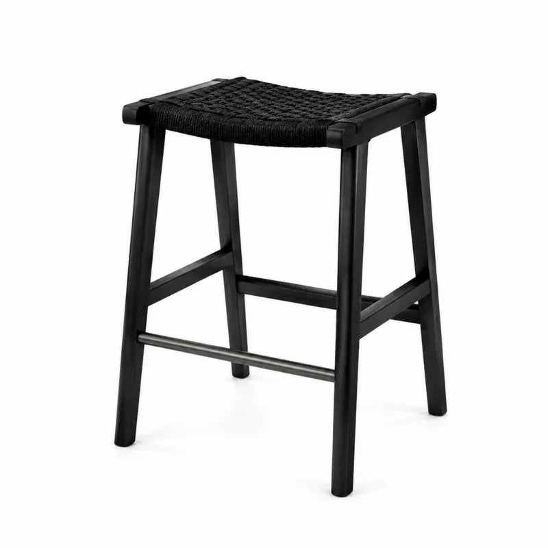 Taboret drewniany czarny z plecionym siedziskiem 63 cm